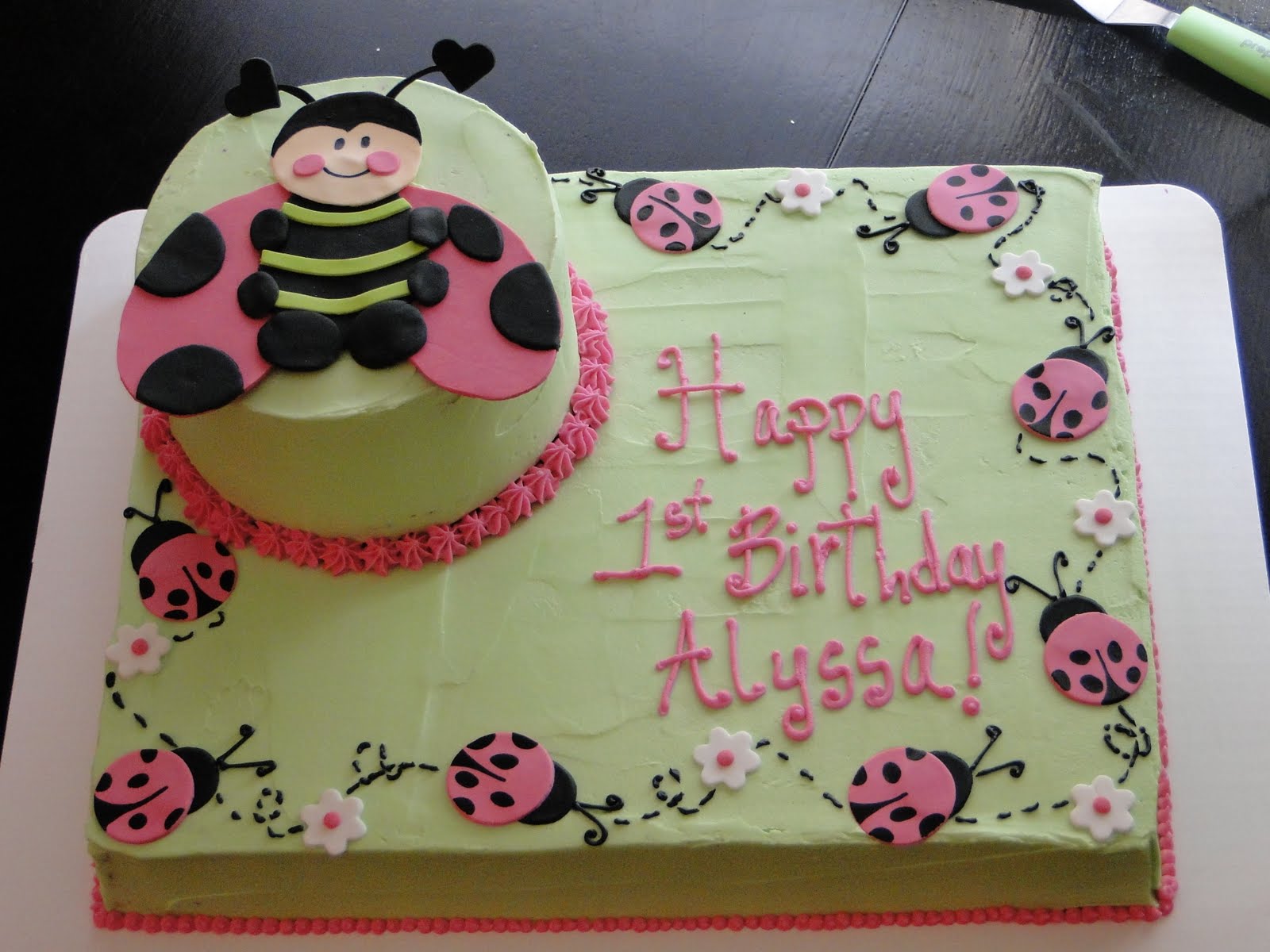 Ladybug Smash Cake