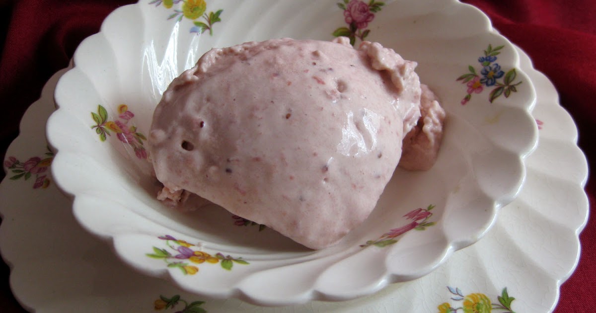 Christine Cooks Strawberry Ice Cream with Balsamic Reduction, Cracked