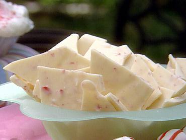 [peppermint+brittle.jpg]