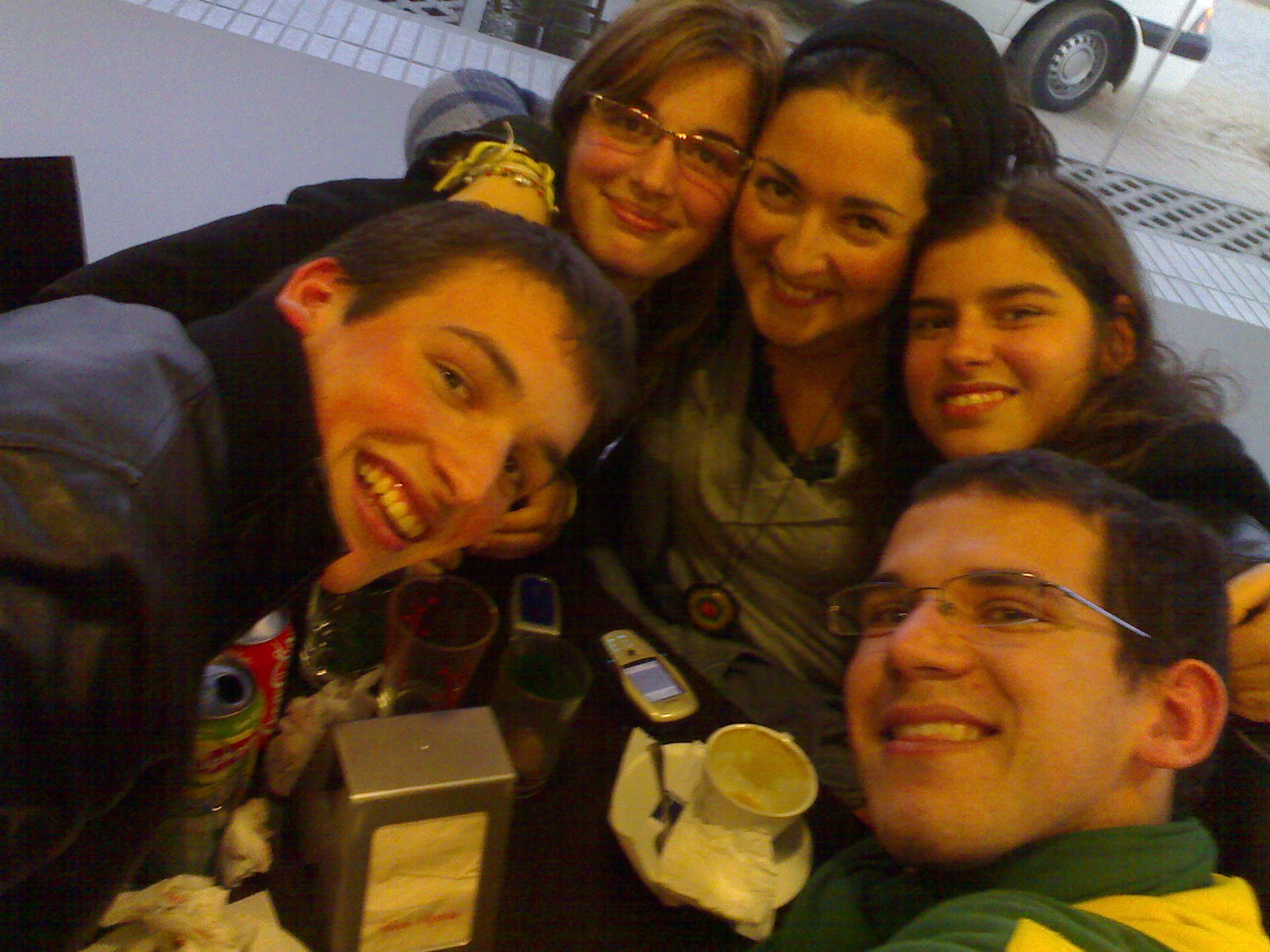 [19022010585.jpg]