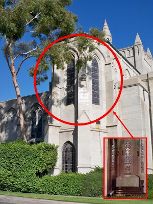 La tumba de Michael Jackson ya no es un secreto La tumba de Michael Jackson ya no es un secreto