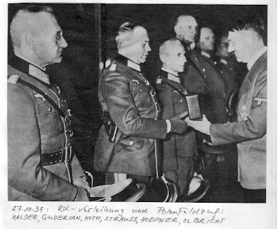Hitler+awarded+Ritterkreuz+to+his+generals+after+Poland+invasion+27.10.39.jpeg