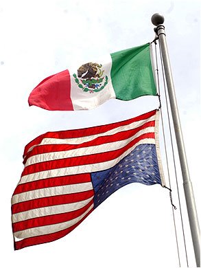 [MEX+FLAG+ABOVE+US+FLAG.bmp]