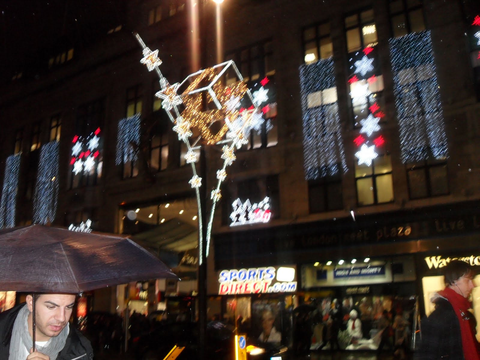 Serendipitous Moments: Shopping at Christmas Time in London with Helen