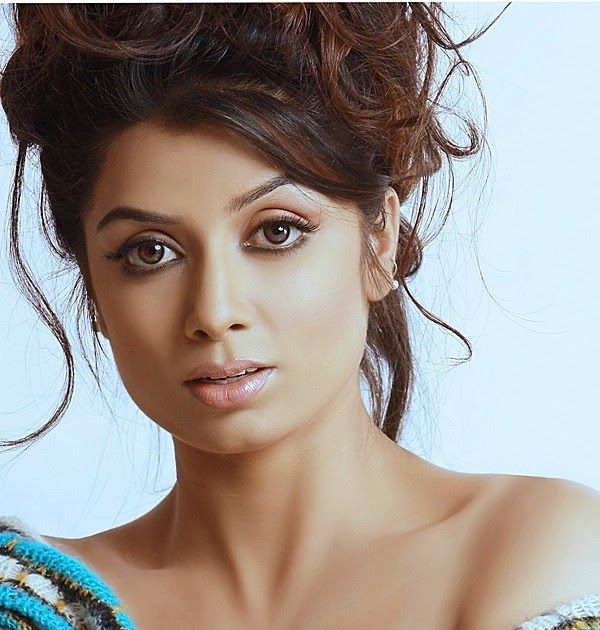 Bollywood Paradize: Bollywood Model Neha Mishra