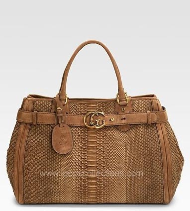 Tag Archives: louis vuitton fendi