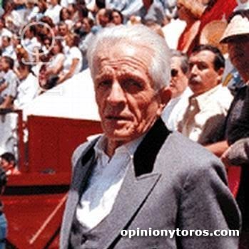 SOMOS ECUADOR HOMENAJE AL DR. GUILLERMO ACOSTA