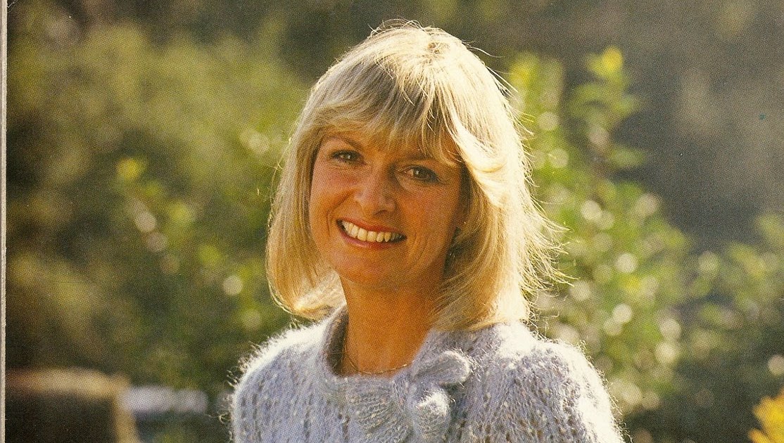 Beckindale Bugle Emmerdale Farm In The 1980s Caring Dolly, Seth And