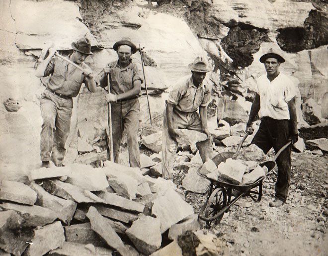 I ett stenbrott för 70 år sen