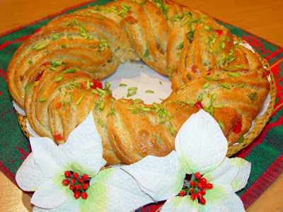 A traditional dutch treat that we only really eat once a year during strawberry wine: Jun 10, 2009
