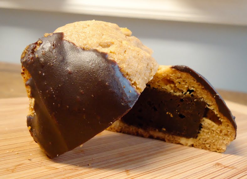 Eat, Run, Read Cake of the Week Peanut Butter Pillow Cookies