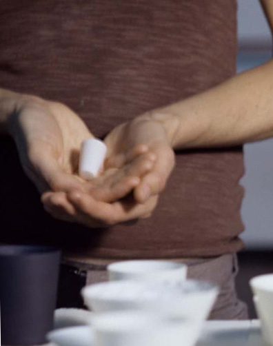 [hands.jpg]
