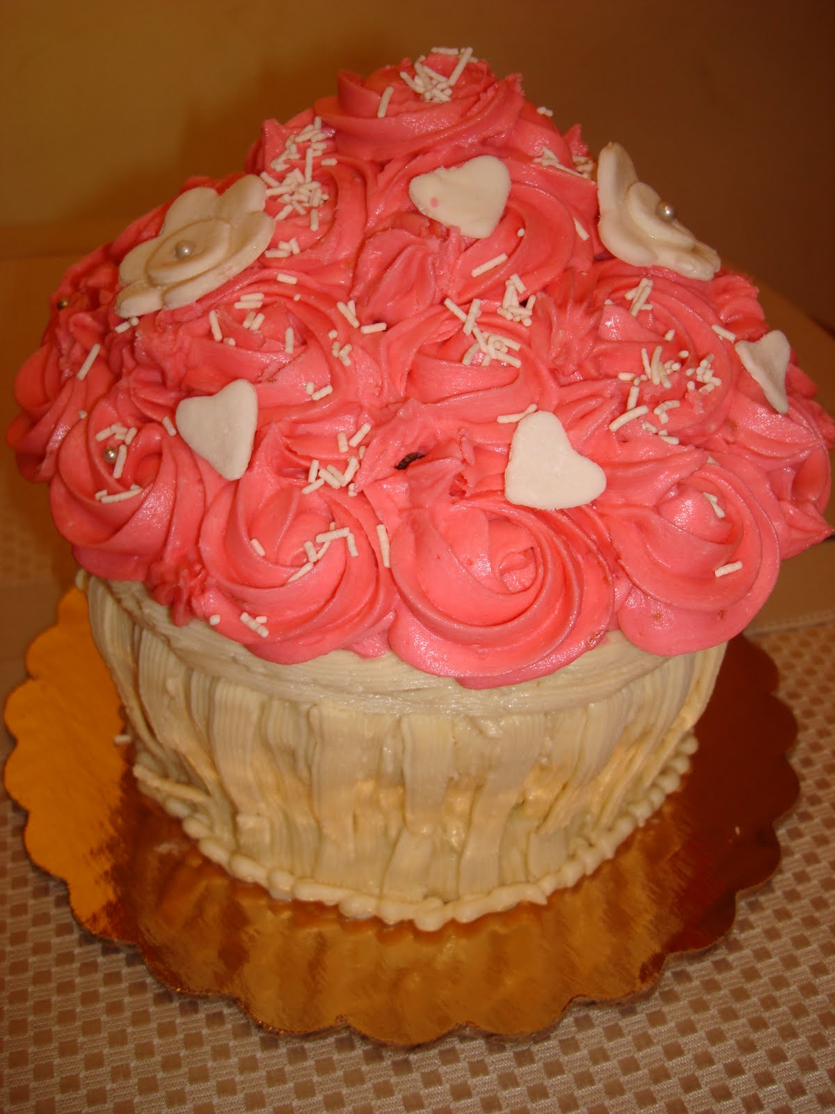 Delicious Cakes jumbo cupcake