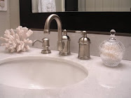 MAIN BATHROOM<br> {click pic to see more of this space}