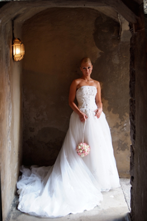 [bride+Tuscany+wedding+wall.jpg]