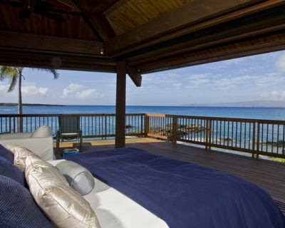 Outdoor Bed