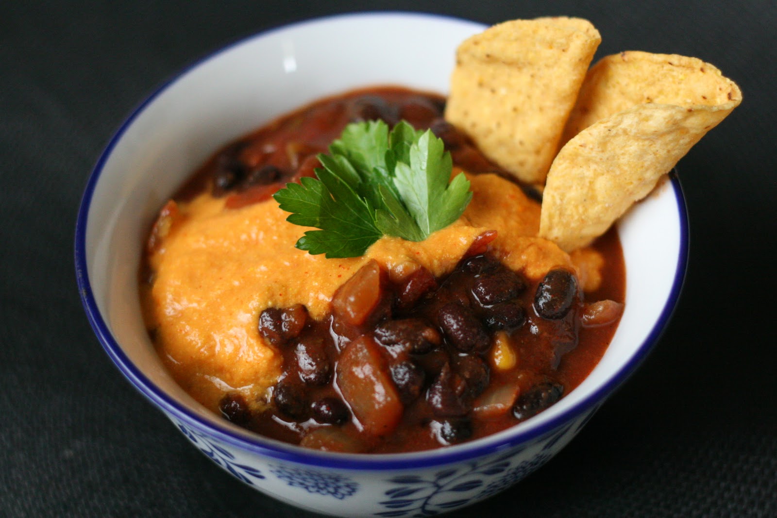 The Ordinary Vegetarian Game Day Chili Buffet.. and more!