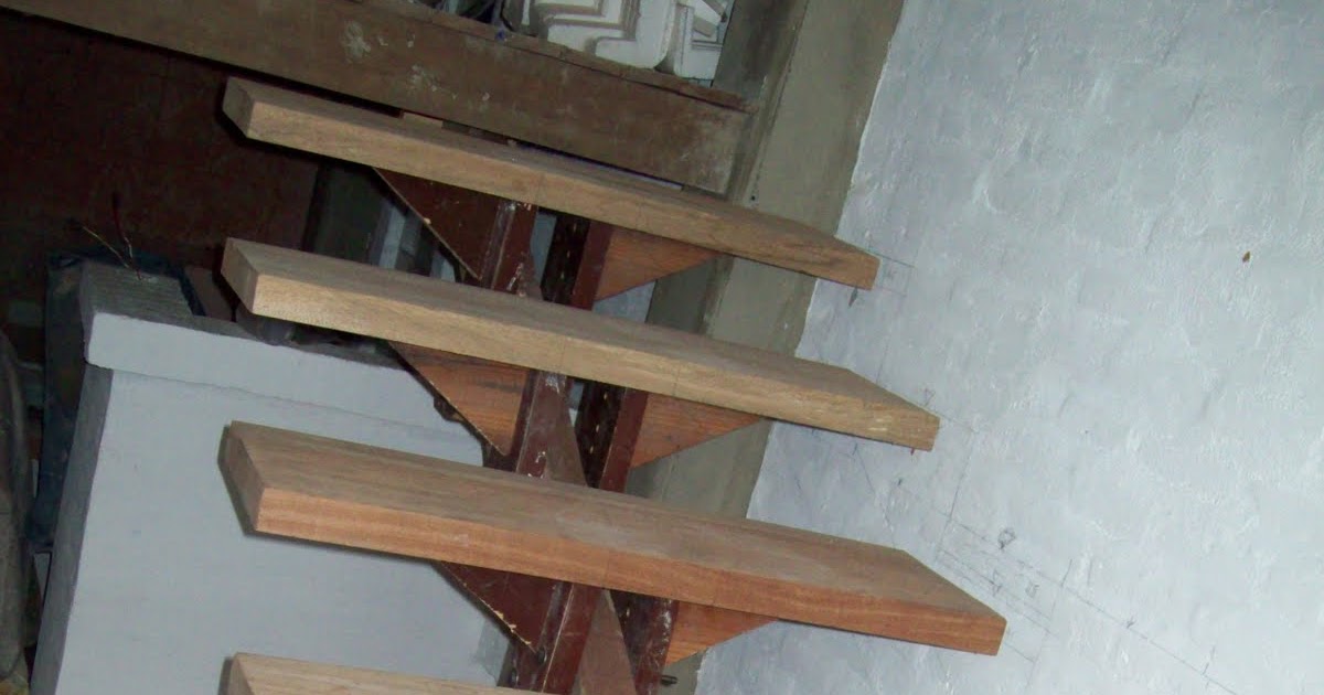 Diseño: ESCALERA FLOTANTE