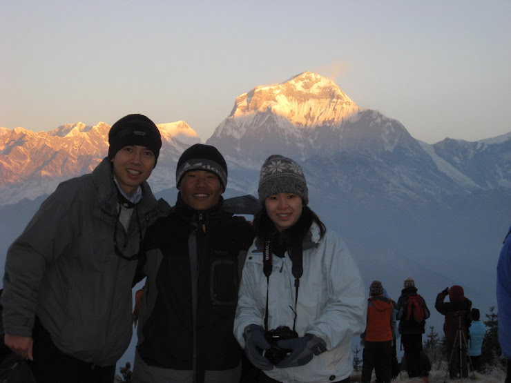 Siulun & Siu Siu with me in Poon Hill