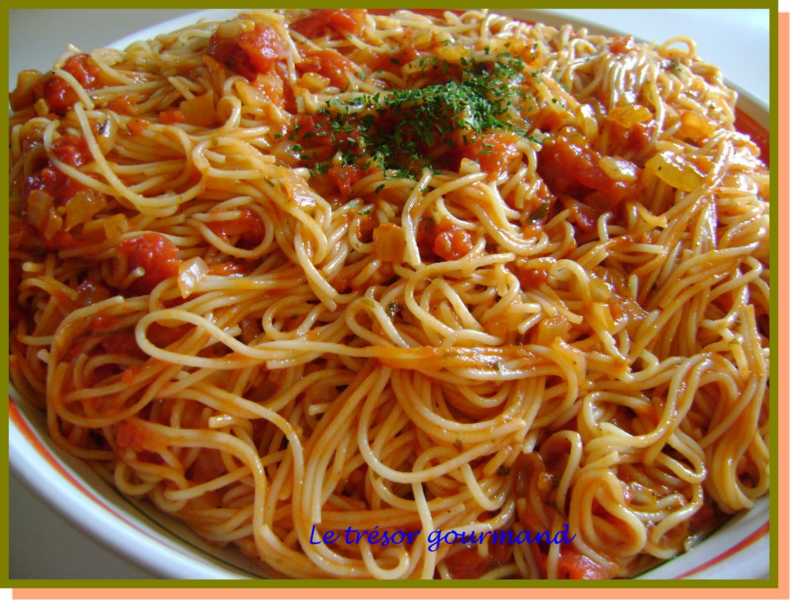 LE TRÉSOR GOURMAND SPAGHETTI SAUCE TOMATE MAISON AU VIN BLANC
