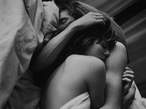 images,of,love,romantic,embrace,b,w,couple,sensual-e28931fe3497fffa98ed178fd9254fbc_h.jpg