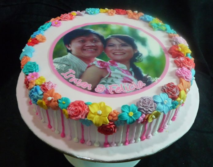 Dumont Cake Sangjit round cake with edible printing