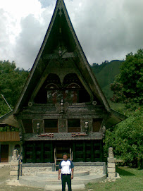Traveling ke Danau Toba Sumatra, Indonesia