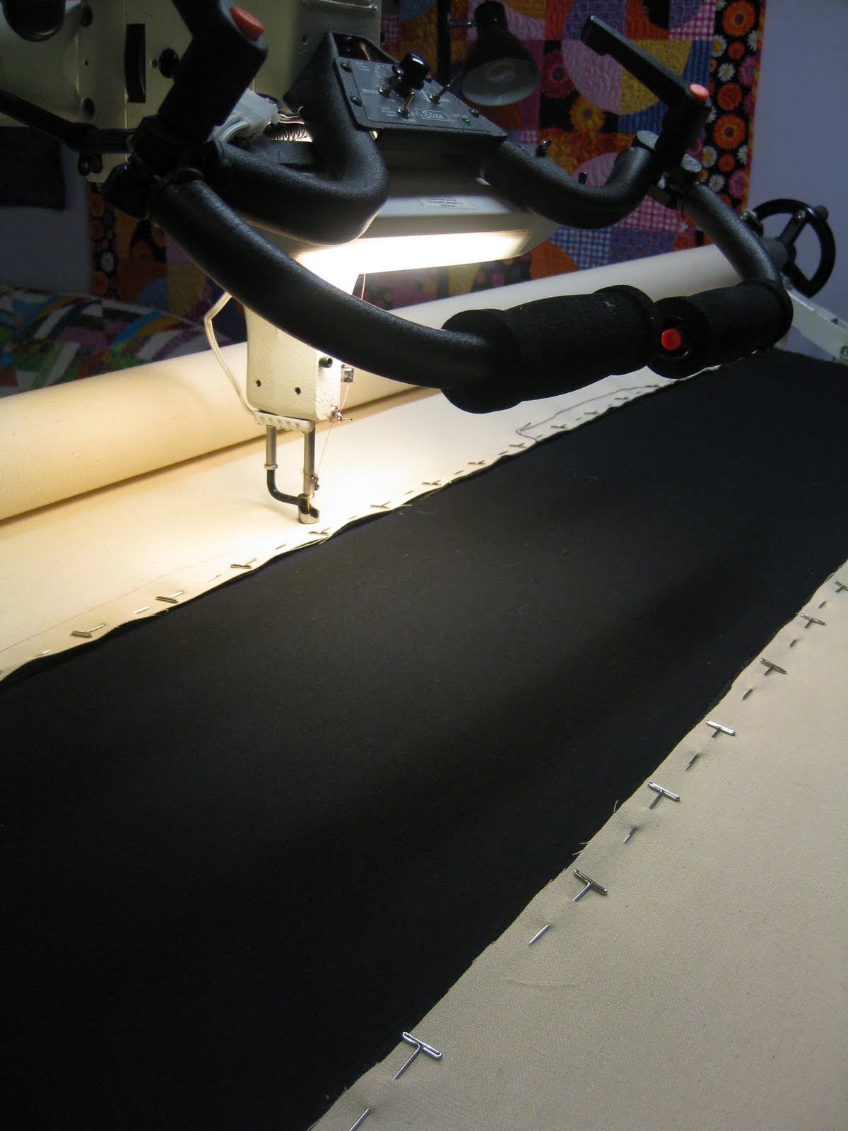 The Quilt Rambler Attaching Zippers to Longarm Leaders