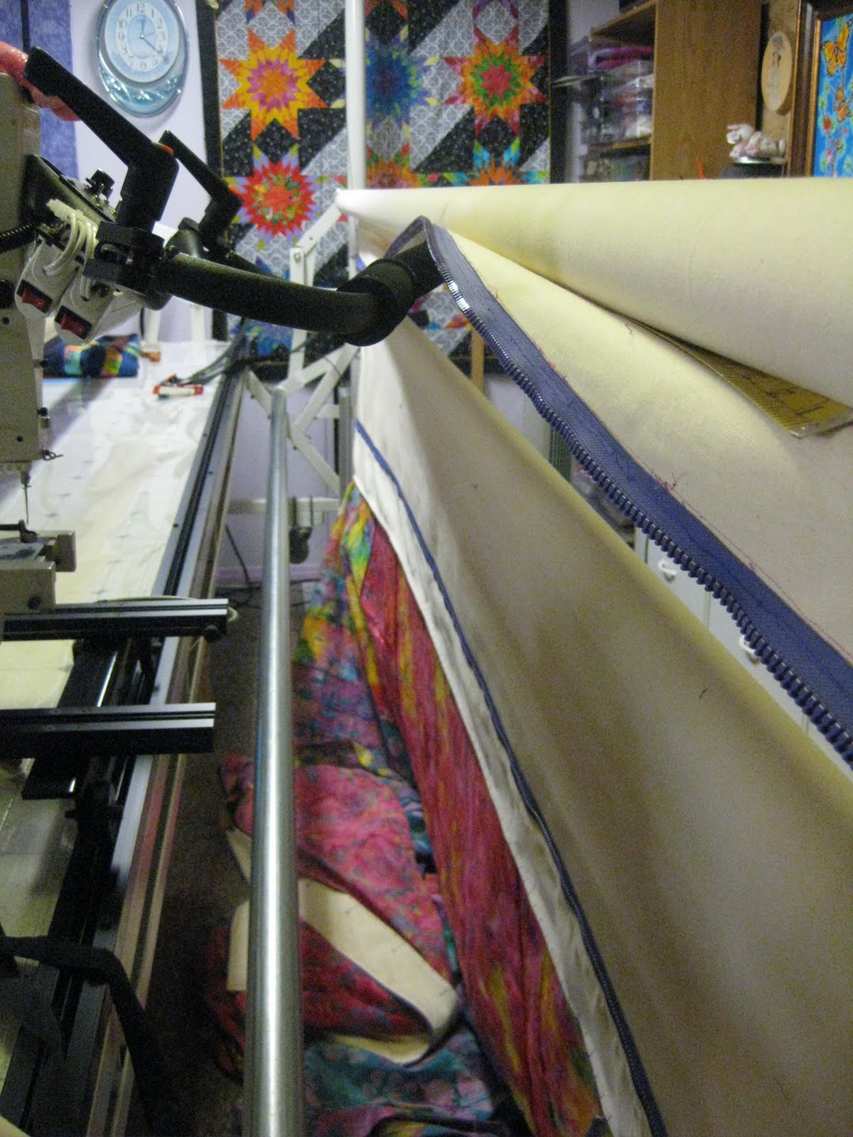 The Quilt Rambler Loading a quilt with zippered leaders and Tensionology!