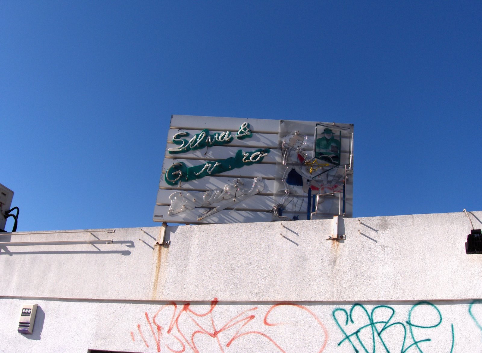 [Lisboa+SOS+078.JPG]