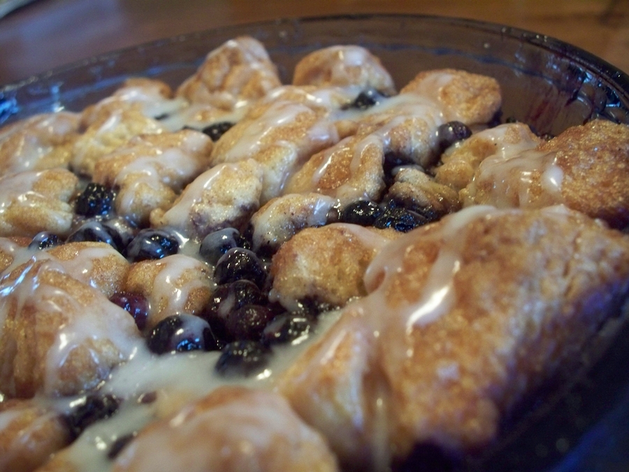 [*closeup of full pan of blueberry monkey bread.jpg]