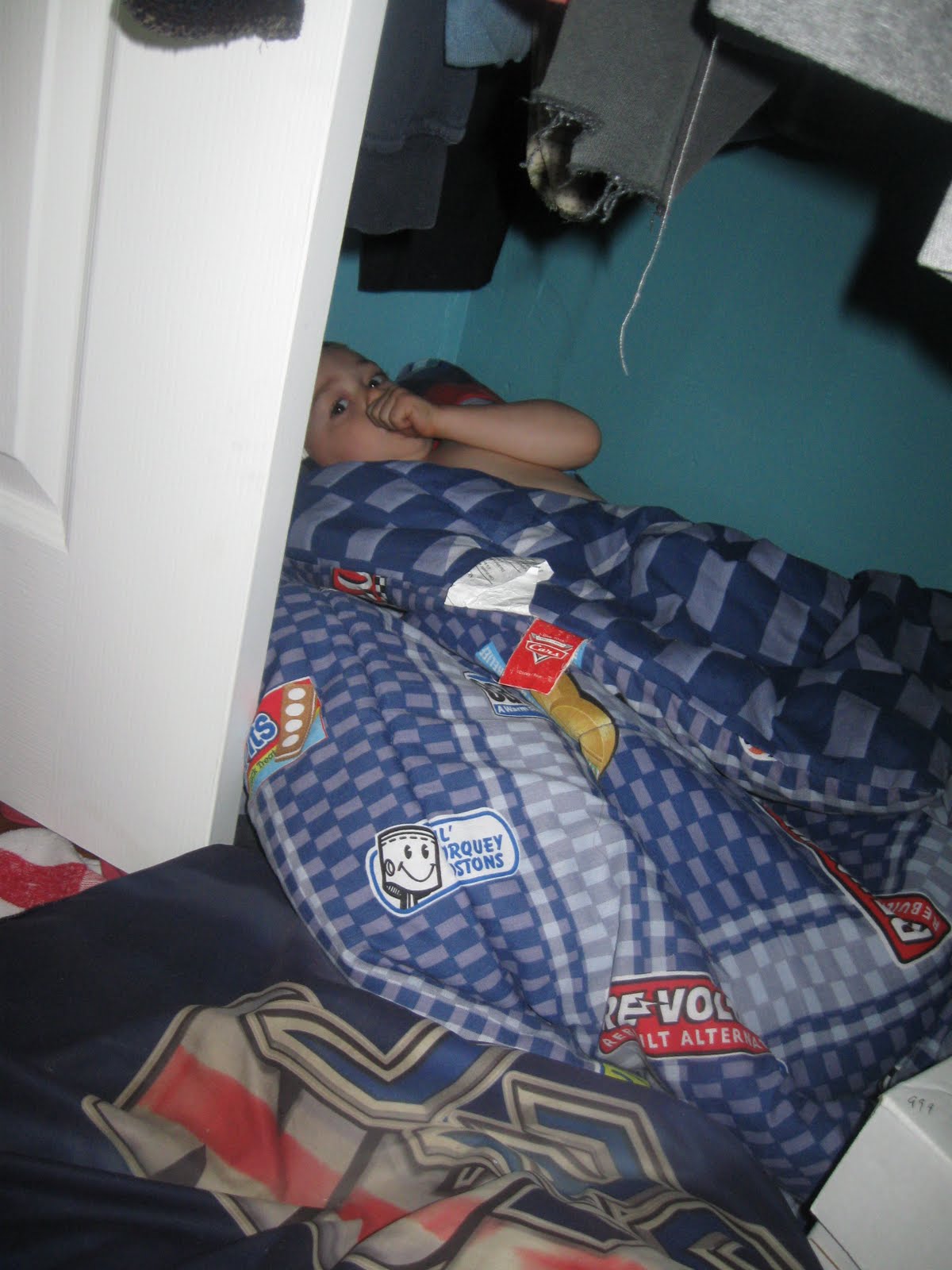 MomWifeMaid Sleeping in the closet?!