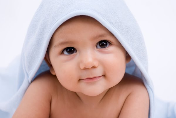 baby boy photo with towel