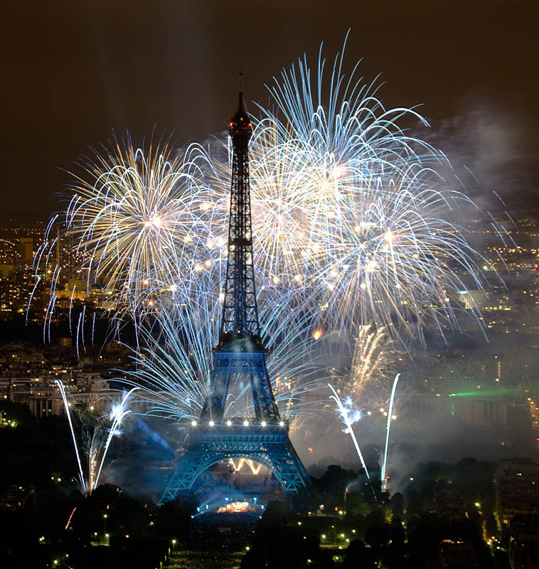 [Bastille_day_fireworks.jpg]