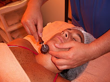 MADEROTERAPIA FACIAL Y DE BUSTO