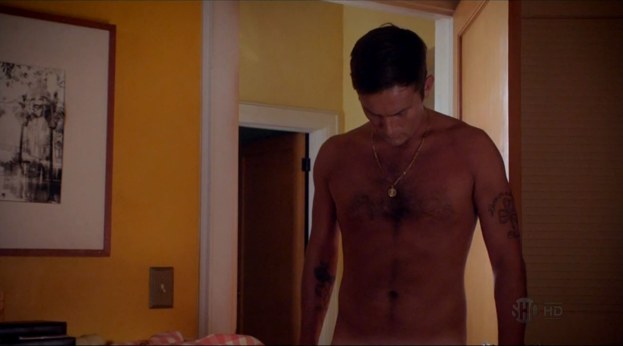 Desmond Harrington shirtless in Dexter.