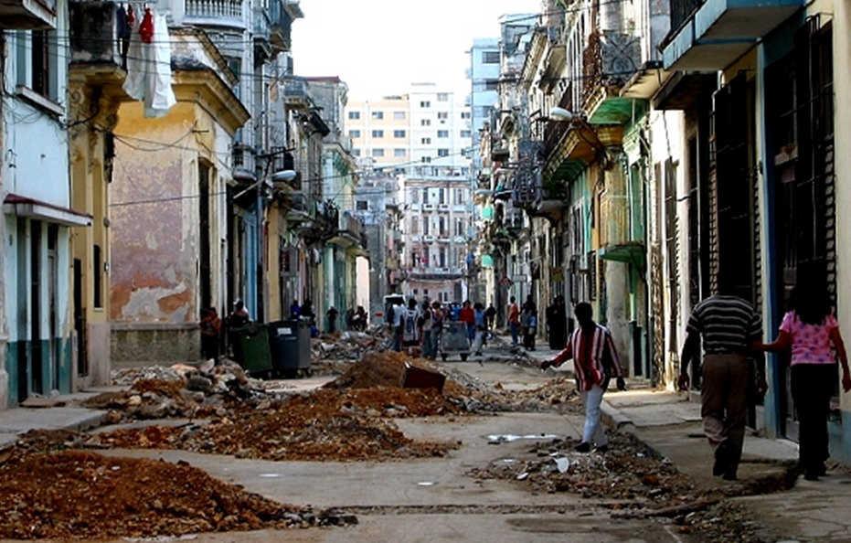 http://2.bp.blogspot.com/_BrabzFVhjjM/TH94NC-cLBI/AAAAAAAAIqc/gSmOMFCBUKY/s1600/Miseria+en+Cuba.png