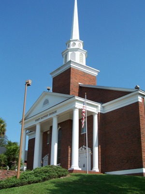 [First+Baptist+Church+2.jpg]