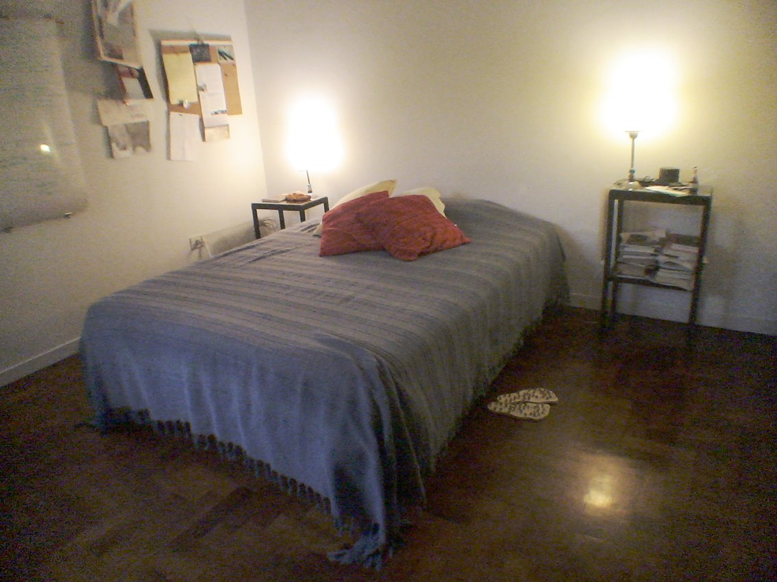 [habitación.JPG]