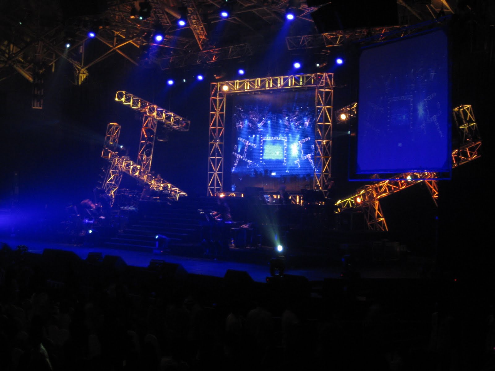 Christy's Blog: Justin Lo Concert