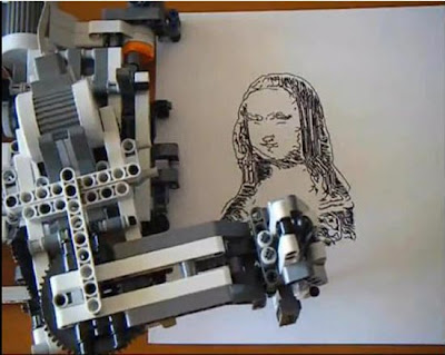 LEGO Mindstorm NXT Robot Is An Artist