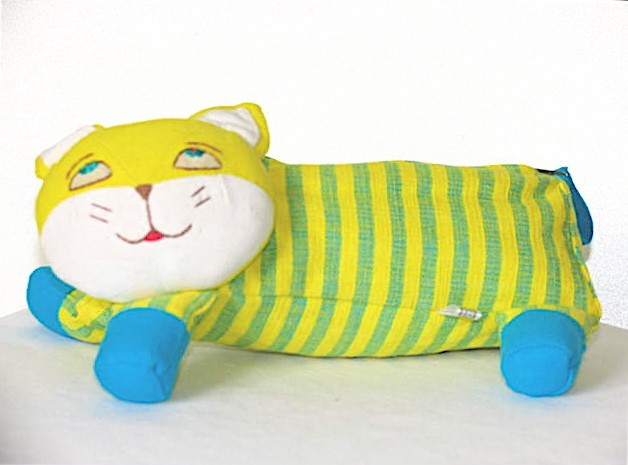 [CAT+PENCIL.JPG]