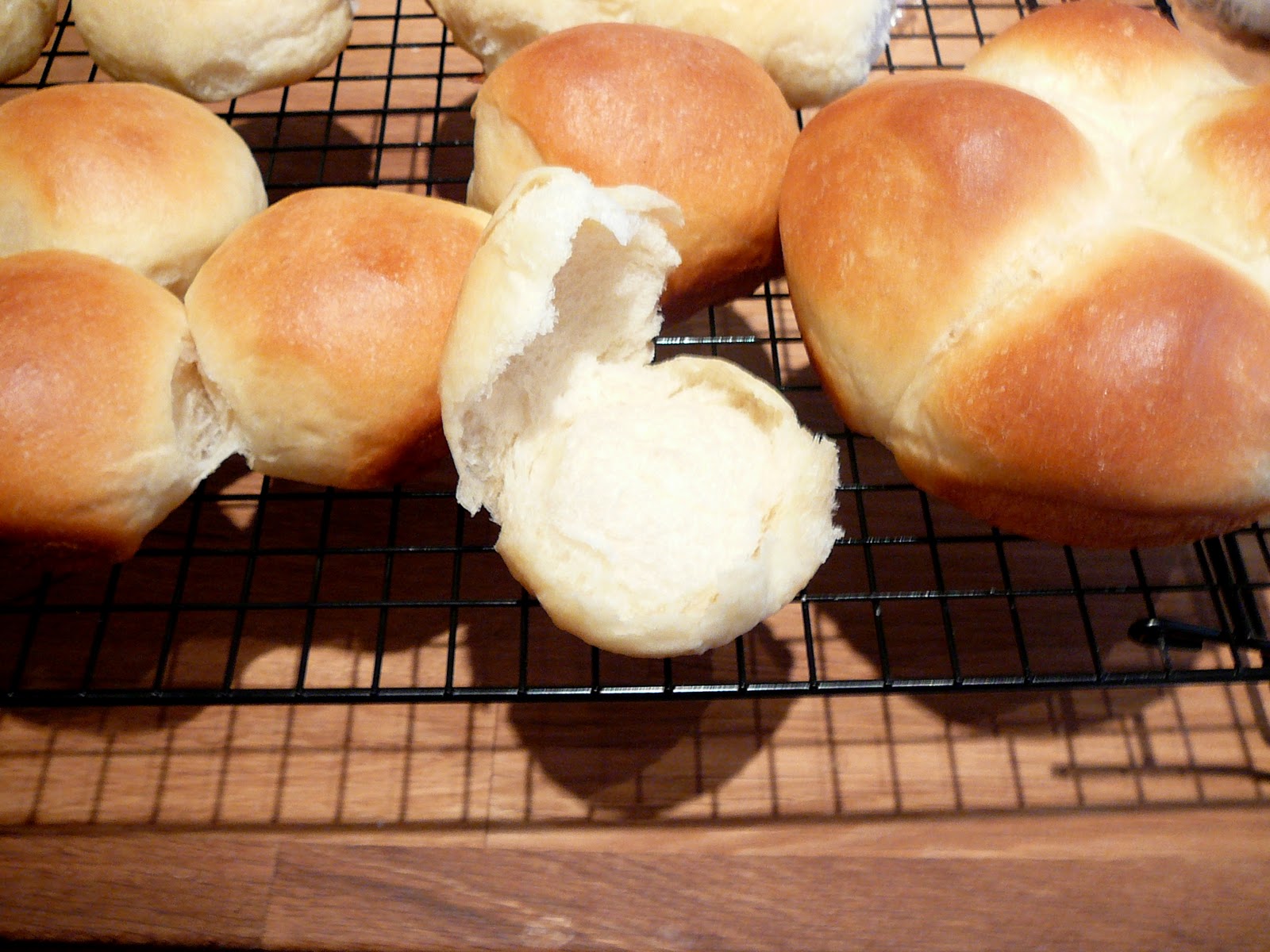 Bentobloggy Pillow Dinner Rolls