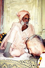 Jai Sri Guru e Gouranga !