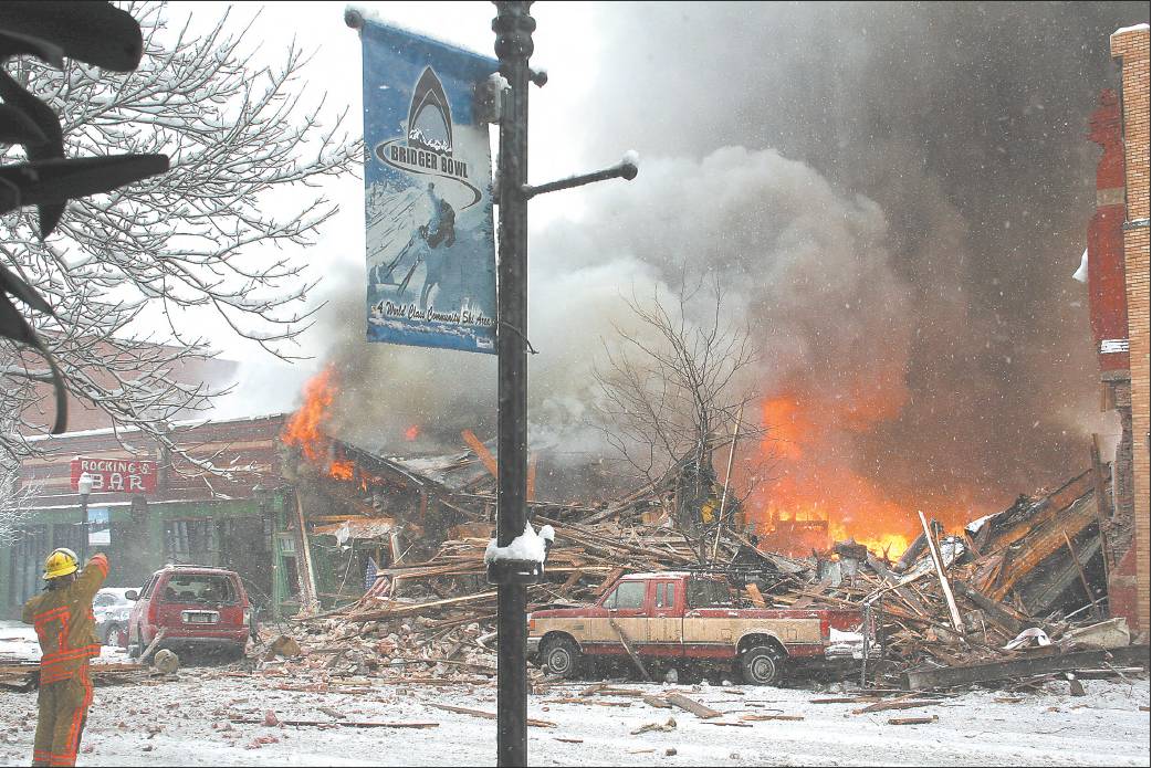 [bzn+explosion3+bdc+030609.jpg]