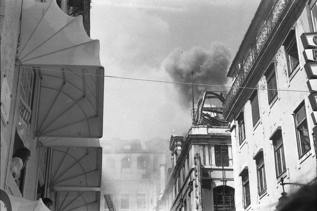 [0064+-+32+INCÊNDIO.JPG]