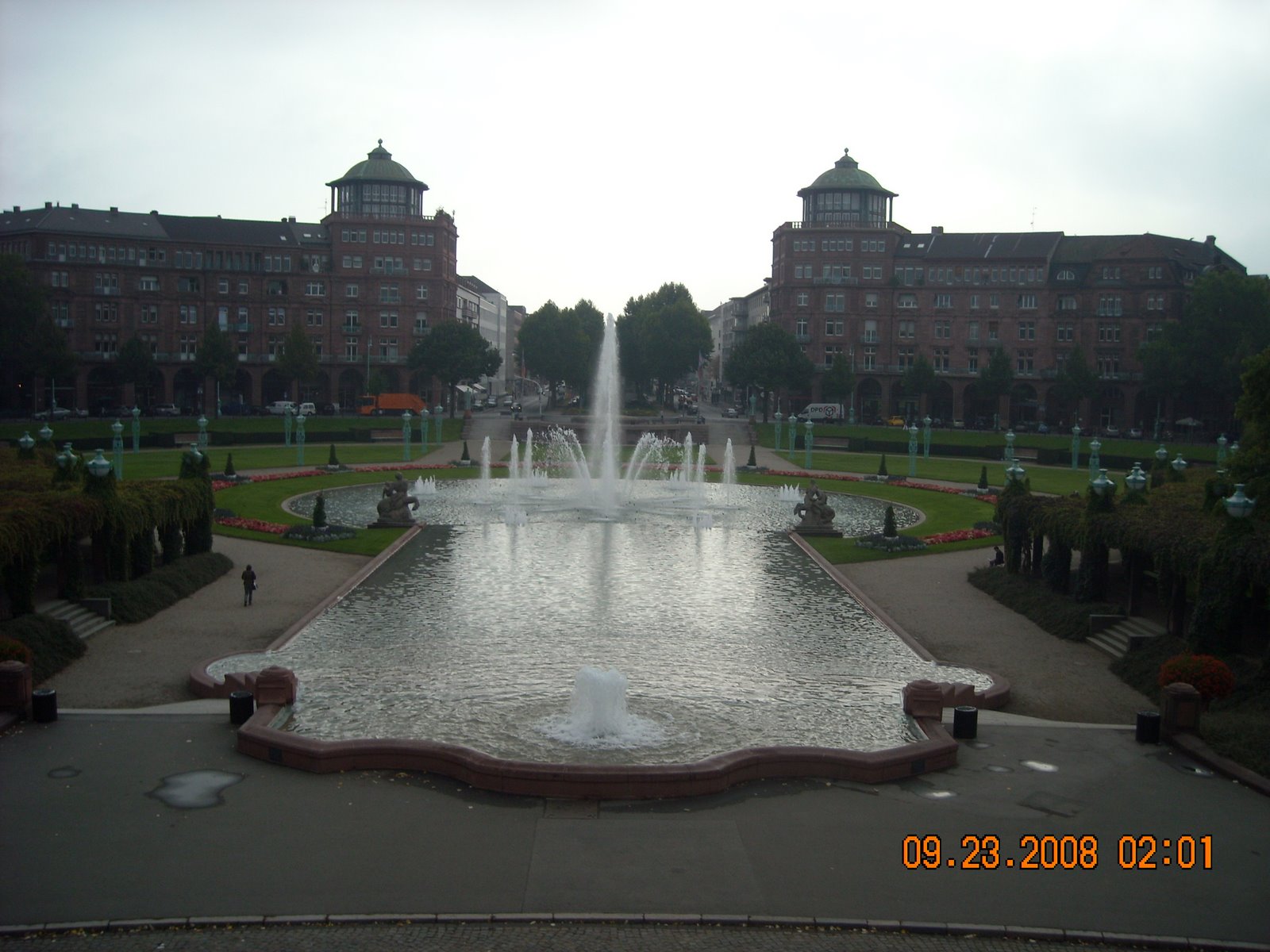 [DSCN0400.JPG]