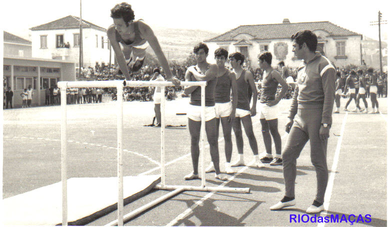 [escola68final.jpg]