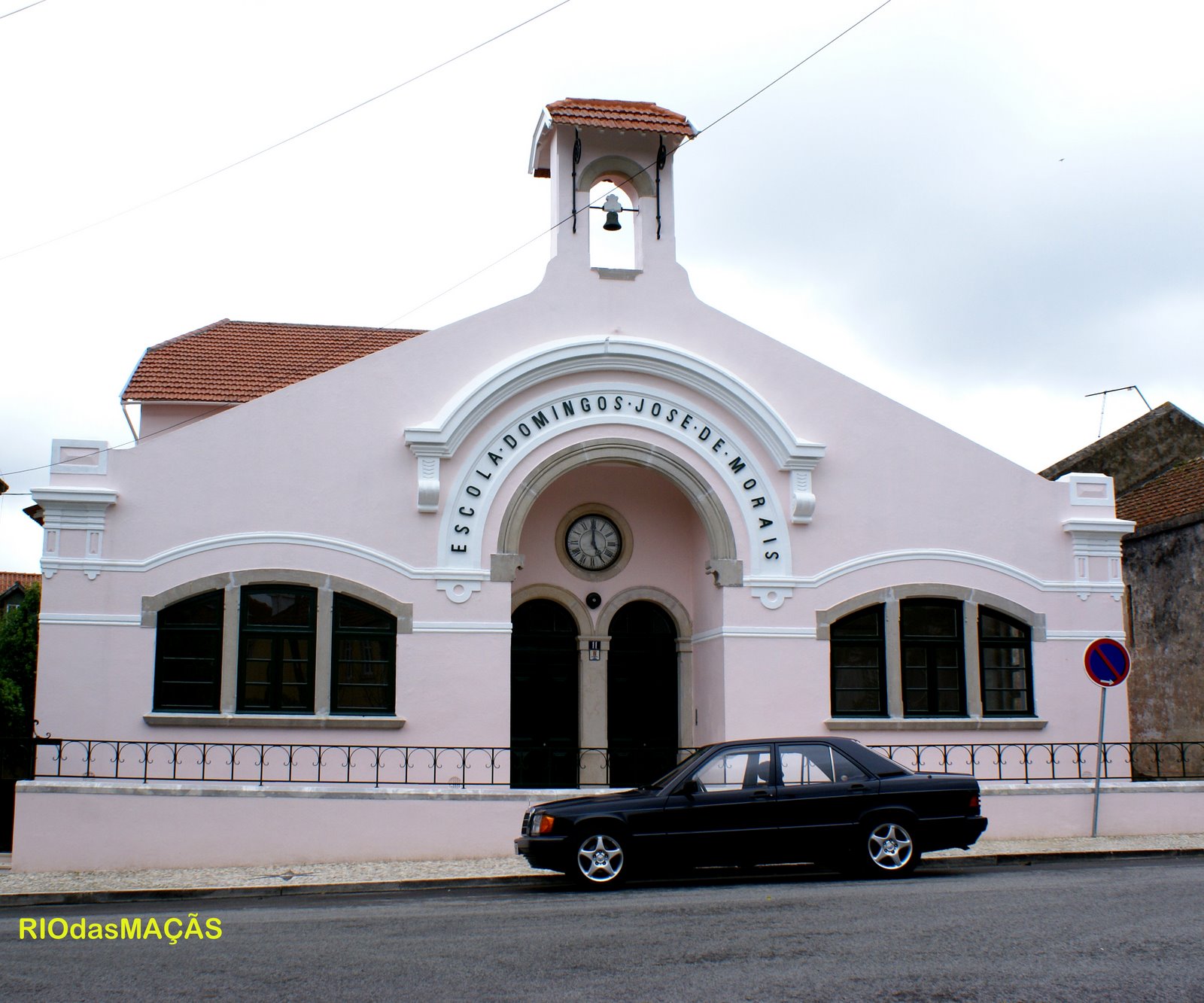 [escolamorais20082final.jpg]