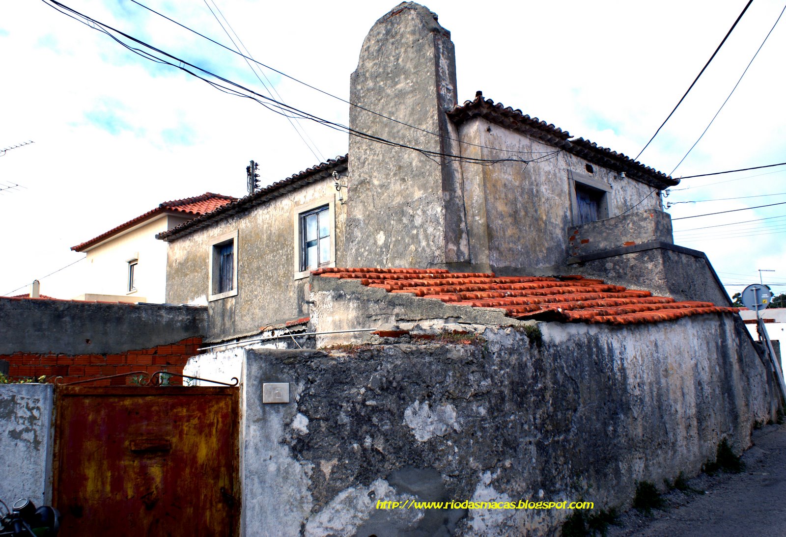 [escolamucifal2.jpg]